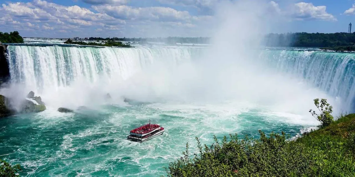 The Best Canadian Cities To Visit During The Shoulder Season